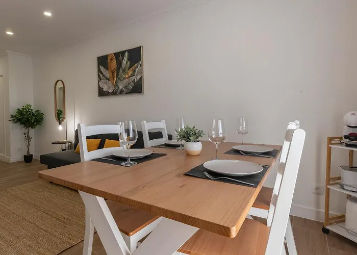 Lovely And New In Oura Albufeira